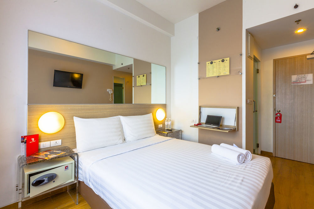 Monoloog Hotel Palembang Palimbão Exterior foto